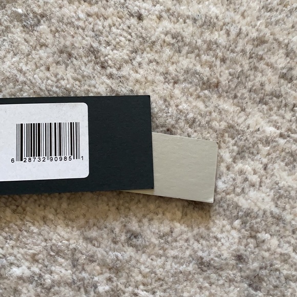 HALSTON - Picture 3 of 3